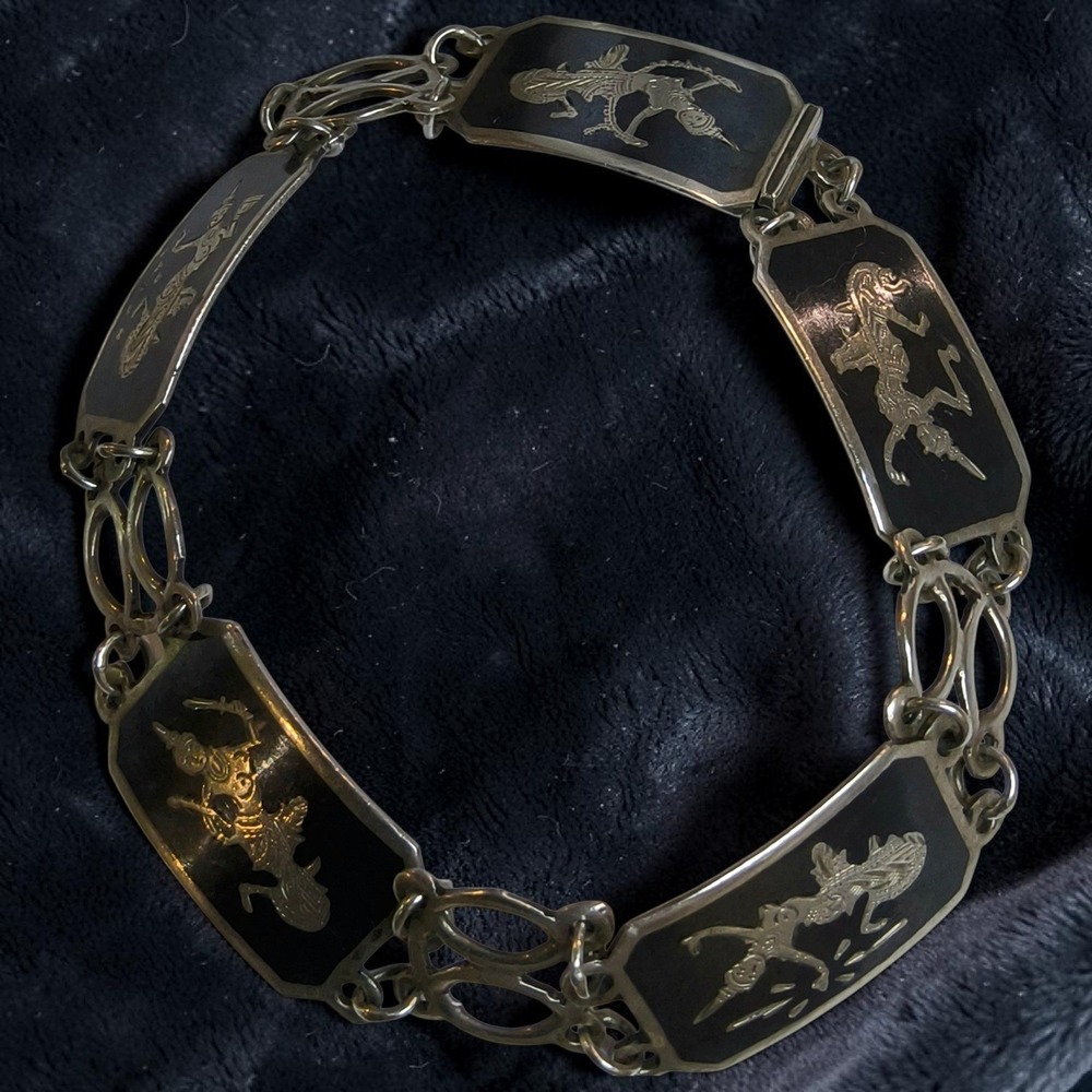 Vintage Siam Sterling Silver Niello Bracelet Thai Dancer Panels Hidden Clasp‎